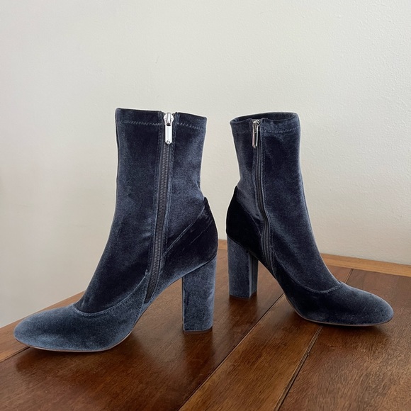 Sam Edelman - Blue Grey Suede Sock Bootie - Size 8 - Picture 7 of 11